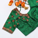 The perfect and crisp dark spring green blouse:
