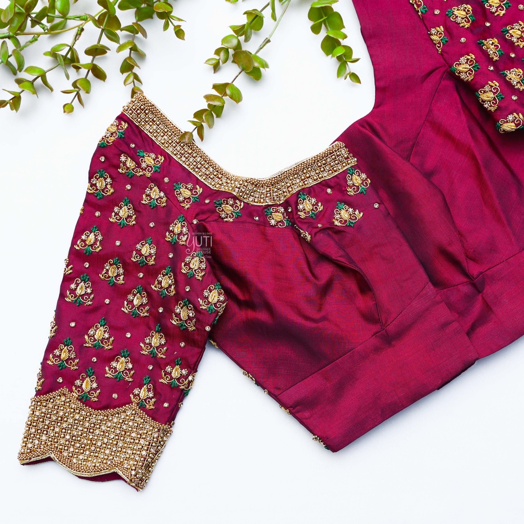 Berry embroidery blouse