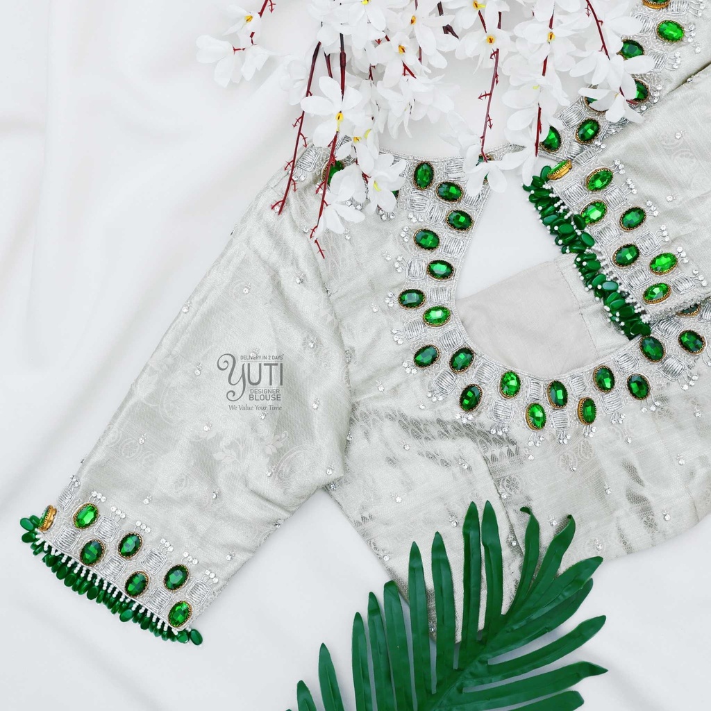 silver-blouse-with-emerald-green-fitting-stone3