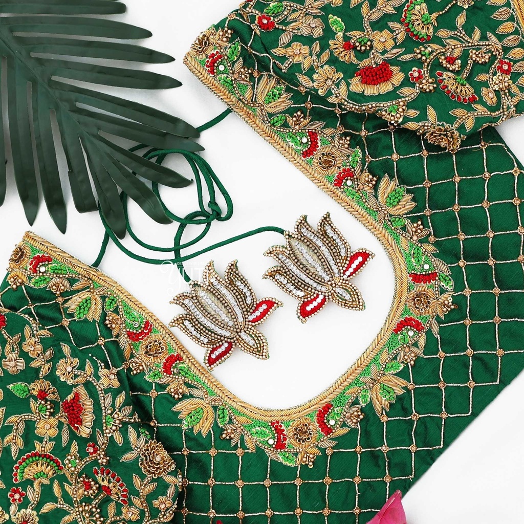 Green blouse with contrast lotus