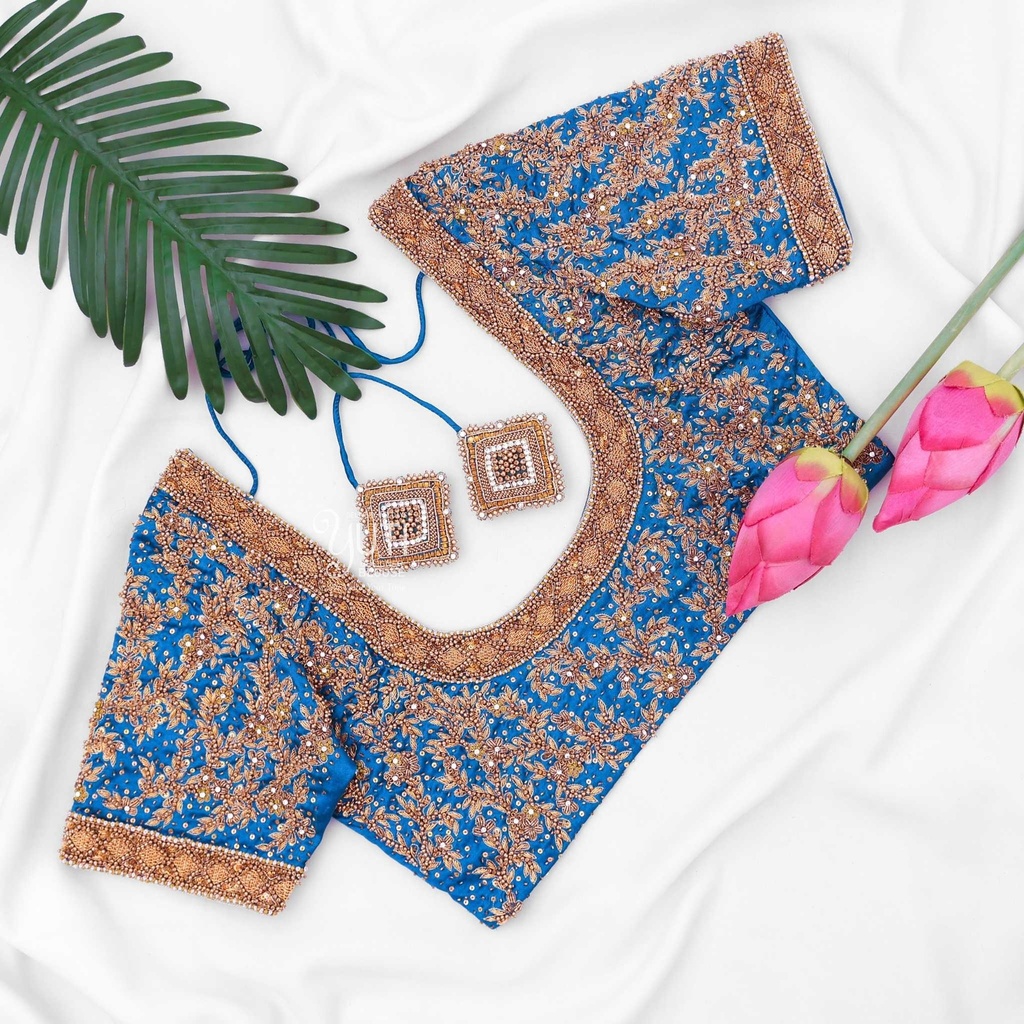 blue-scattered-floral-bridal-blouse-by-yuti-designer-3
