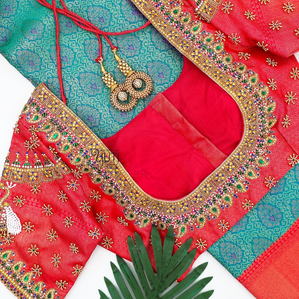 Red traditional kemp design