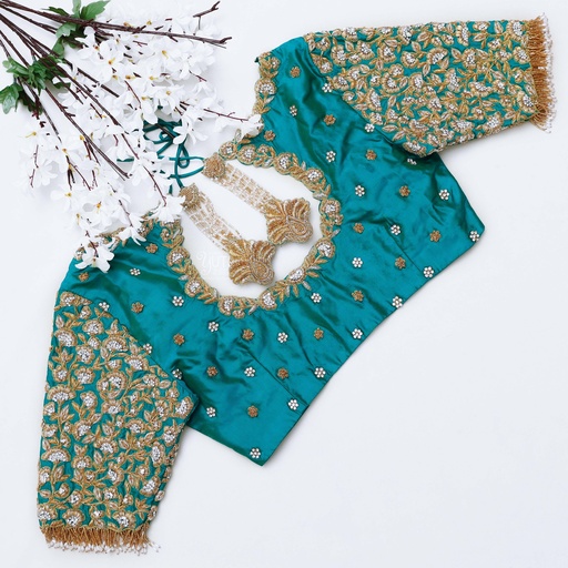 Feeling bridal bliss in this stunning teal blue blouse